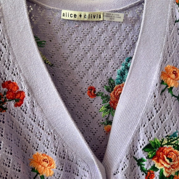 Alice + Olivia - Picture 3 of 4